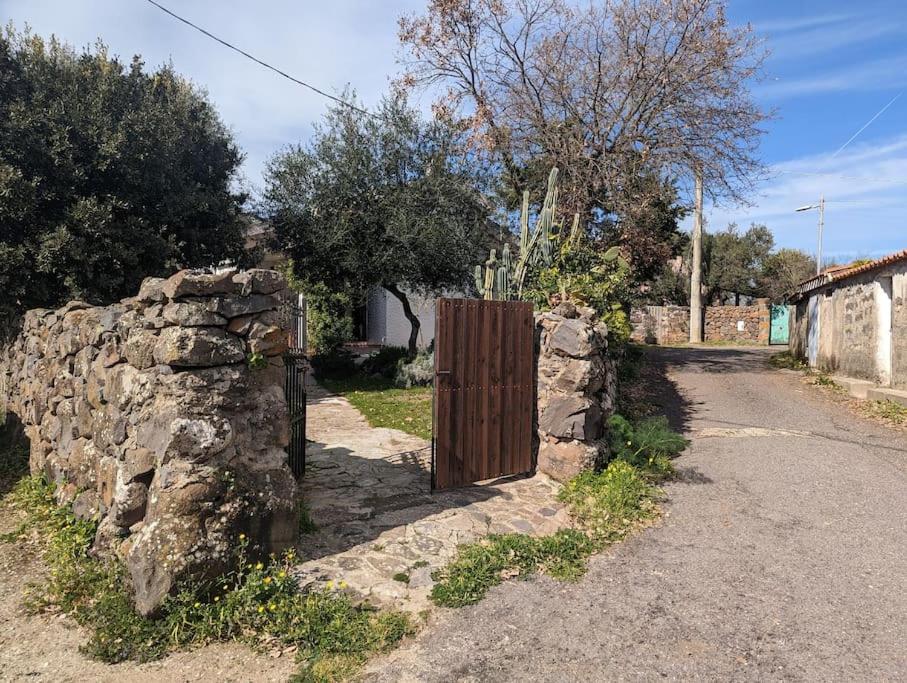Cottage Familiare Sant'Agostino Abbasanta ภายนอก รูปภาพ